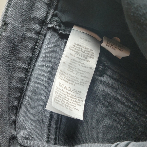 Madewell High Rise Denim Shorts | Madewell Shorts | High Rise Shorts | Size 27 - Picture 7 of 9